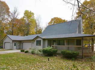 44833 Paw Paw Rd, Paw Paw, MI 49079