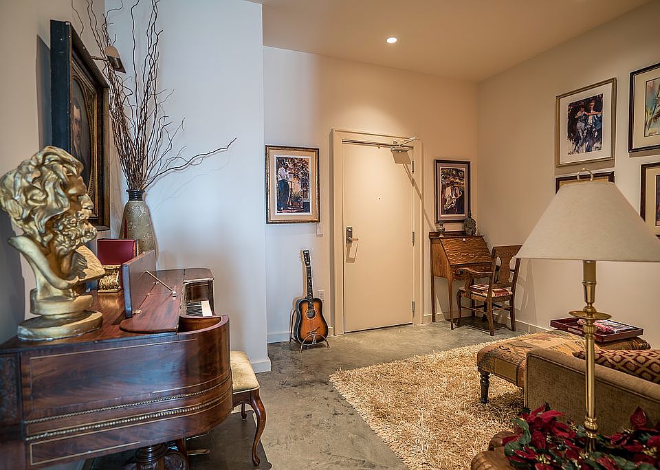 1st image of 610 John Churchill Chase St #4