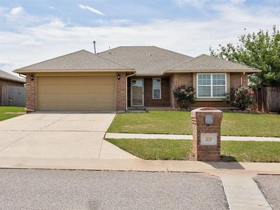 508 Manhattan Dr, Moore, OK, 73160