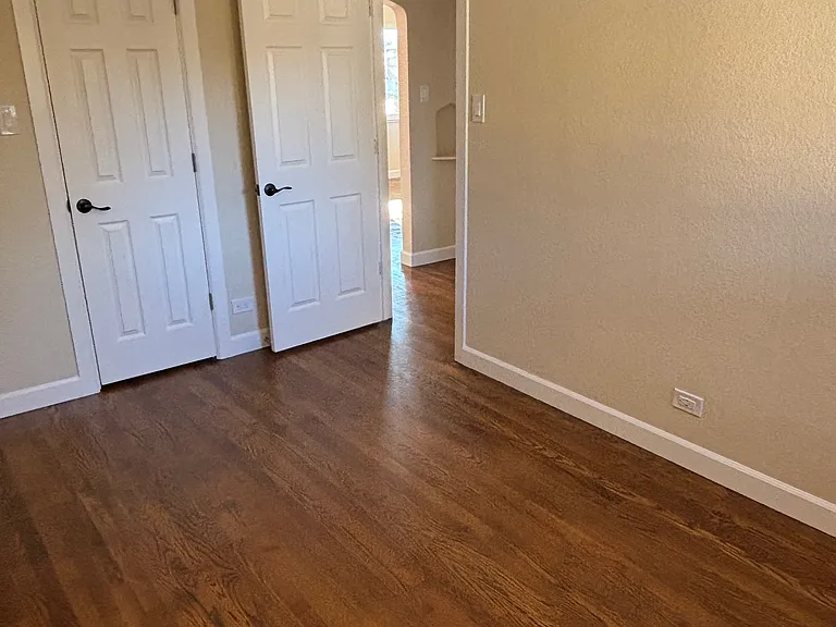 2218 Ames St — Photo 11