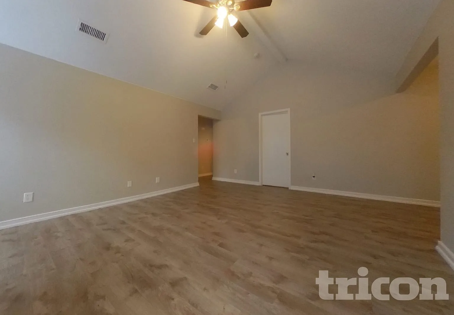 5718 Magnum Drive Arlington TX — Photo 2