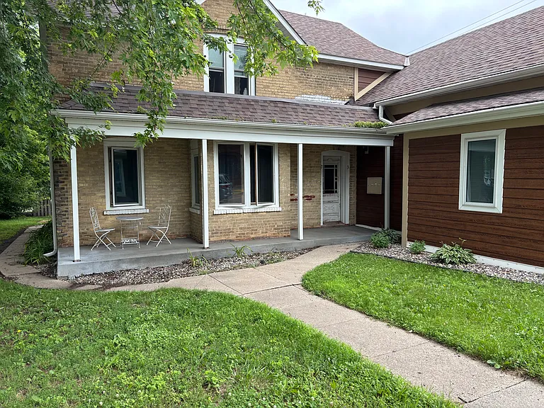 216 Main St E #3 — Photo 13
