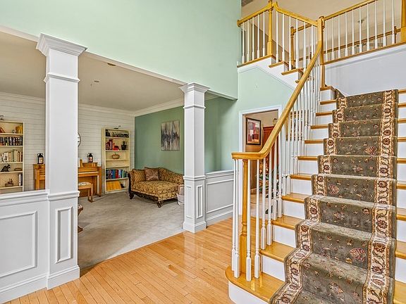 2nd image of 78 Palomino Dr