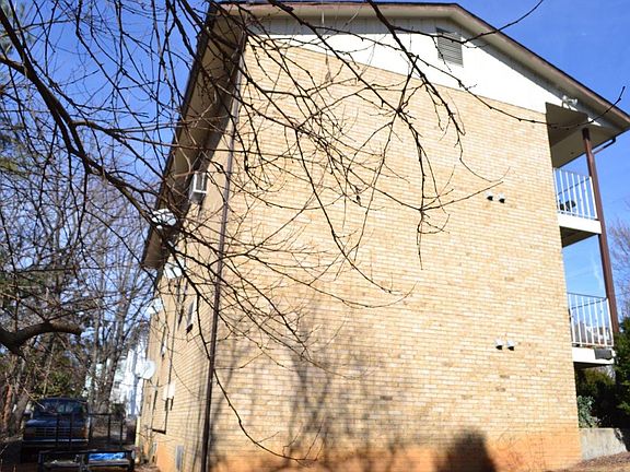4th image of 601 Janette Ave SW APT 1