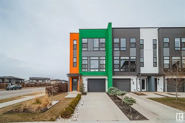 1704 Keene Crescent Southwest — Photo 1