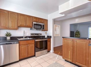 1 Waldmann Mill Ct #33, Nottingham, MD 21236