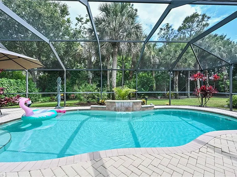 6453 Autumn Woods Blvd — Photo 19