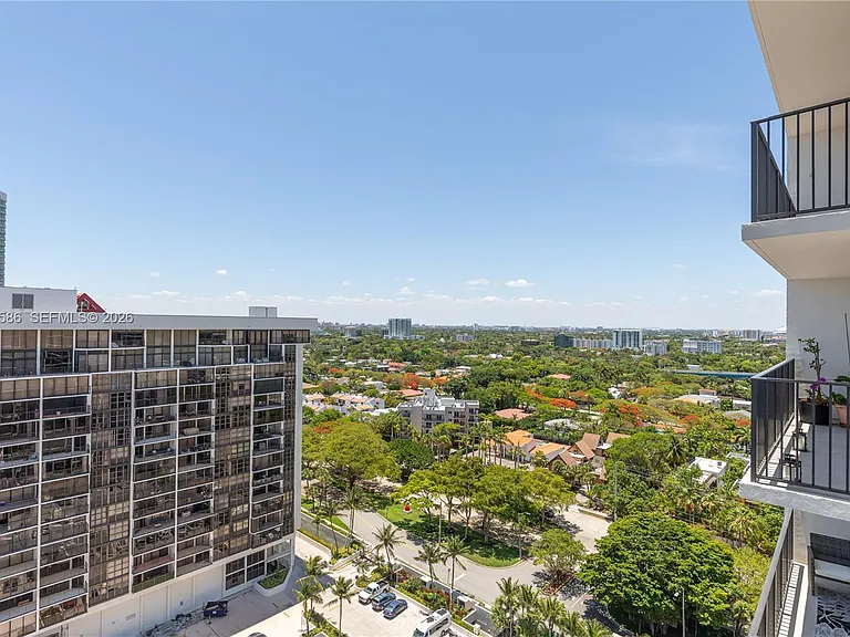 1901 Brickell Ave #B1903 — Photo 17