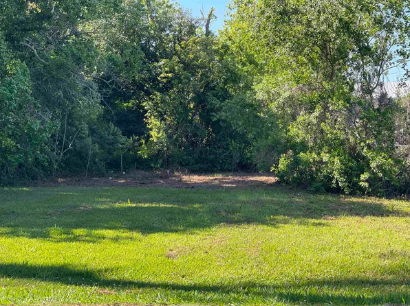 Telegraph St, Napoleonville, LA 70390