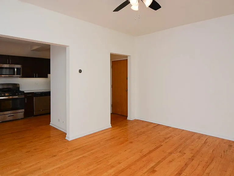 1555 N Mohawk St #C4 — Photo 10