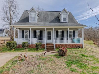 802 N 5th St, Mebane, NC, 27302