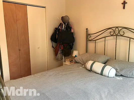 Rented by Mdrn Residential | media 12