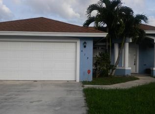 619 SW Curry St, Port Saint Lucie, FL 34983