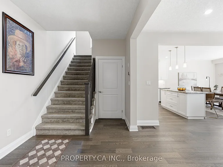 629 Wild Rye St W — Photo 20