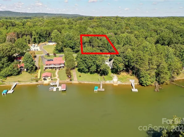6968 Navajo Trl, Sherrills Ford, NC 28673