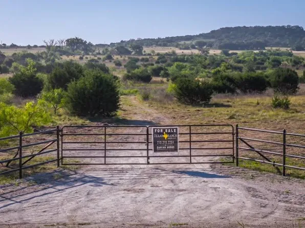 761 Chafin Ln, Gatesville, TX 76528