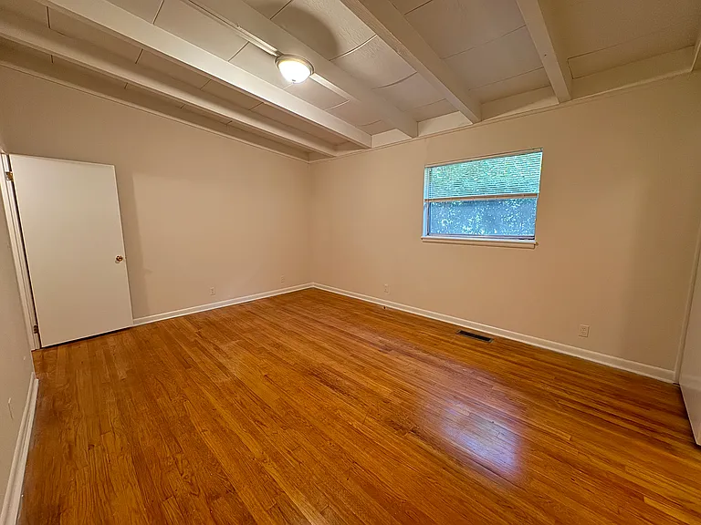 3930 Montclair Rd — Photo 29
