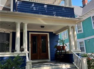 99 Linden St #3, New Haven, CT 06511