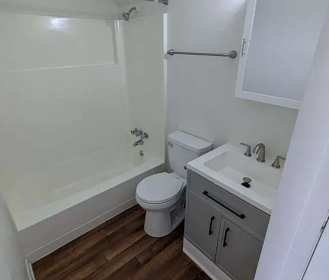 12 Holly Ct #C — Photo 8