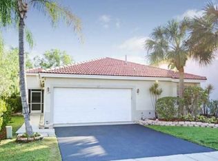 107 Gables Blvd, Weston, FL 33326