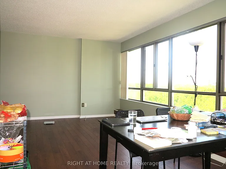 570 Proudfoot Ln #1011 — Photo 11