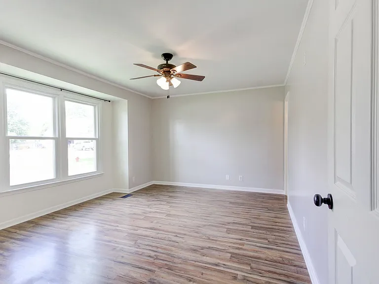 3415 Mallard Dr — Photo 7