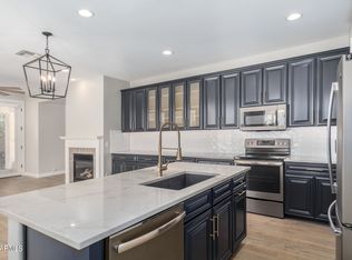 2927 N 48th Pl, Phoenix, AZ 85018