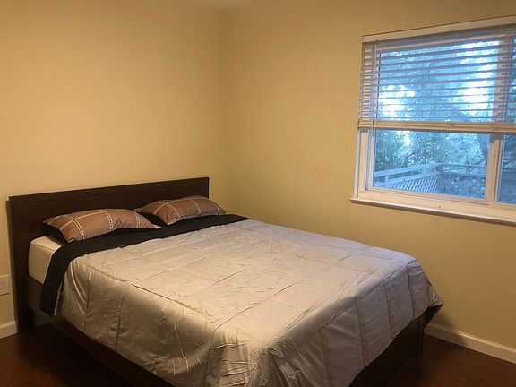 4th image of 682 Macarthur Dr