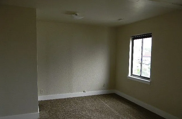 174 East Flaming Gorge Way Units 1-12 — Photo 3