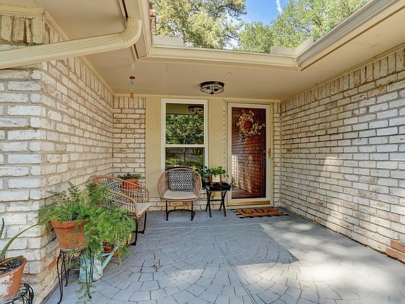 5th image of 2111 Oak Shores Dr