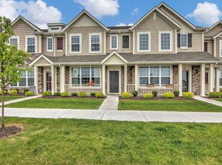 1073 E 113th St, Crown Point, IN 46307