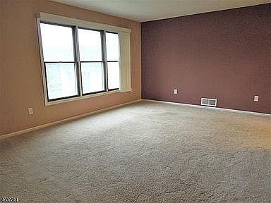 3rd image of 86 Heritage Ln #310
