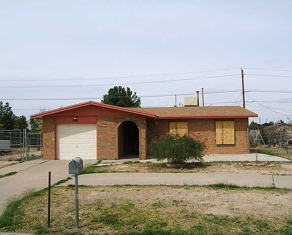 1st image of 205 Darius Ct