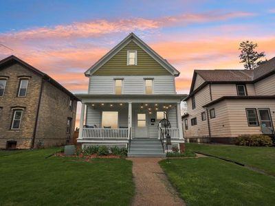 211 College AVENUE, Watertown, WI, 53094