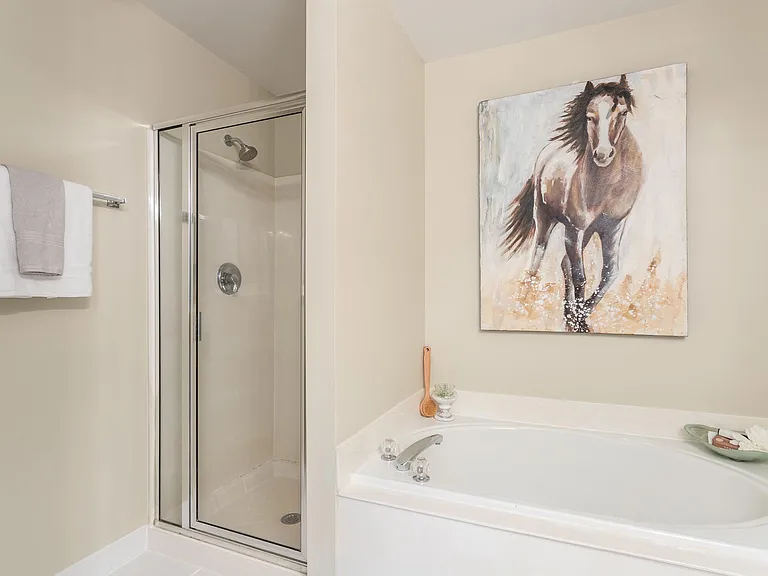 203 Harbor Creek Dr — Photo 8