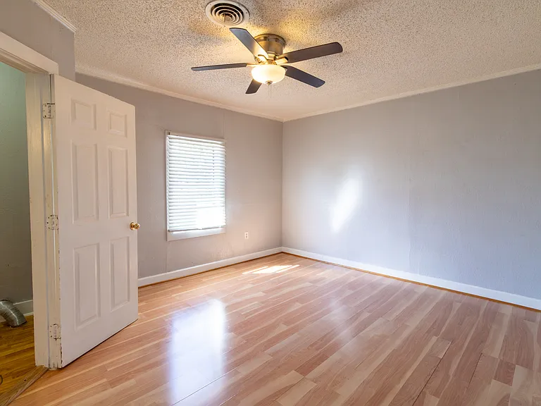 4709 Coronado Ave — Photo 9