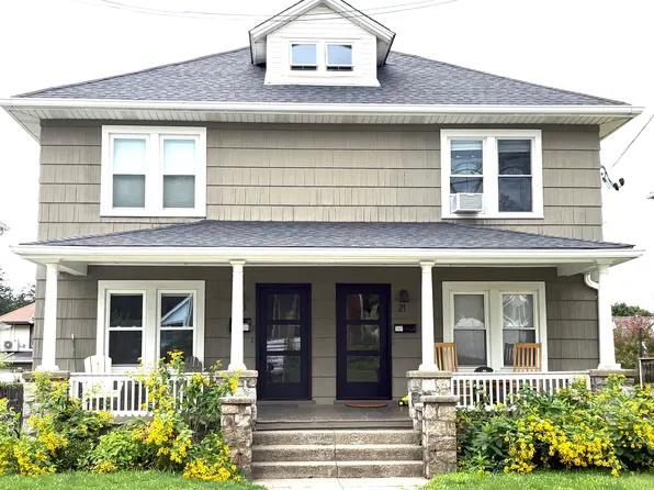 21 S Cedar St, Beacon, NY 12508