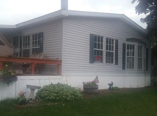 2742 N Island Dr, Ludington, MI 49431