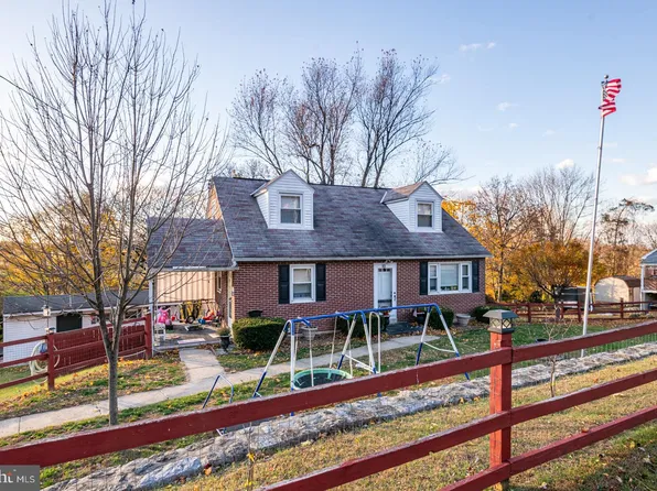 42 Adams St, Reading, PA 19608