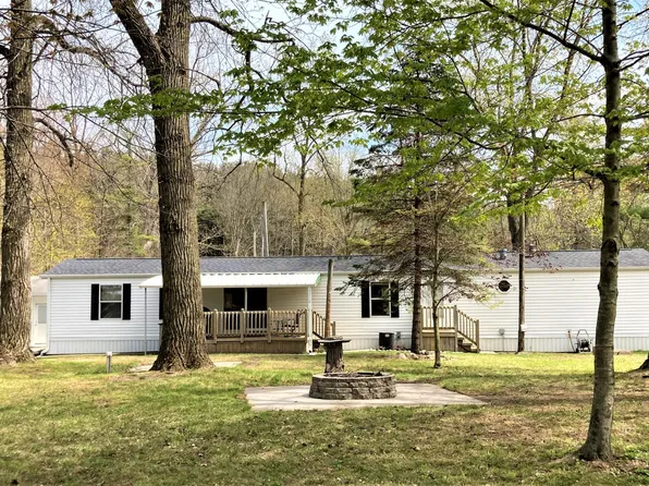 9818 Cherry Dr, Reading, MI 49274