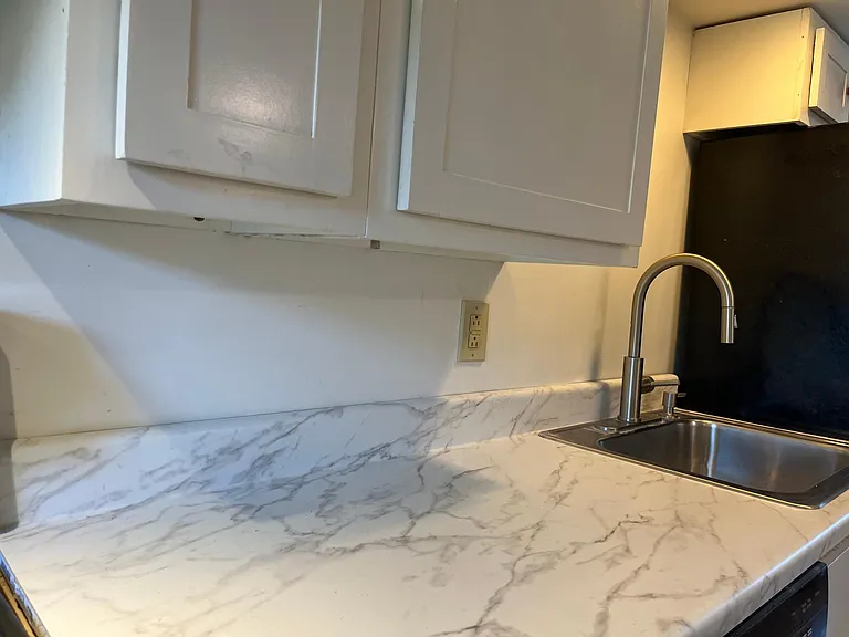 16 Cushing St #4 — Photo 2