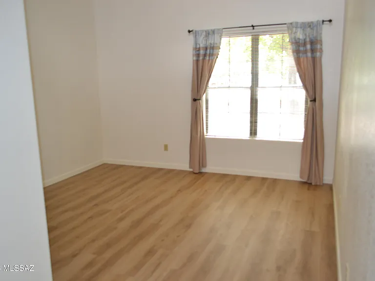 5376 N Calle Del Rocio — Photo 17