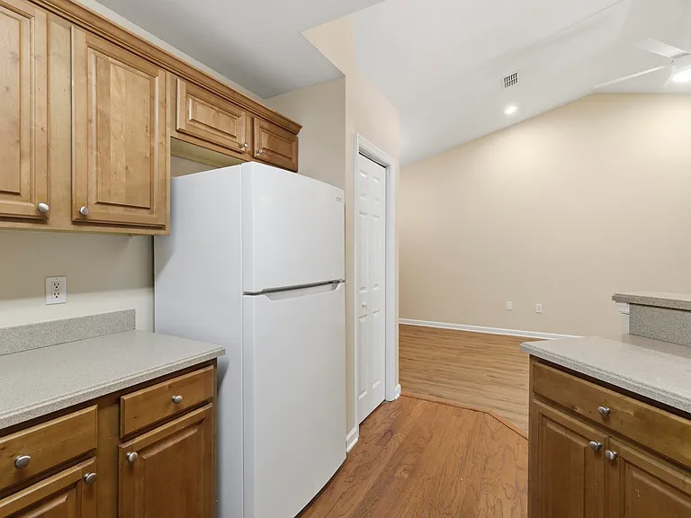 1611 Quazar Rd — Photo 13