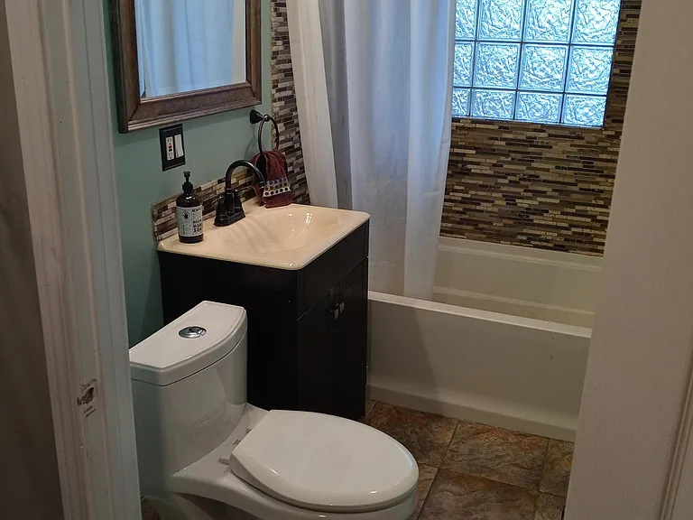 California Ave — Photo 66