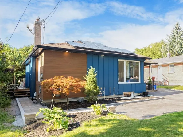 100 Rockport Cres, Richmond Hill, ON L4C 2L8