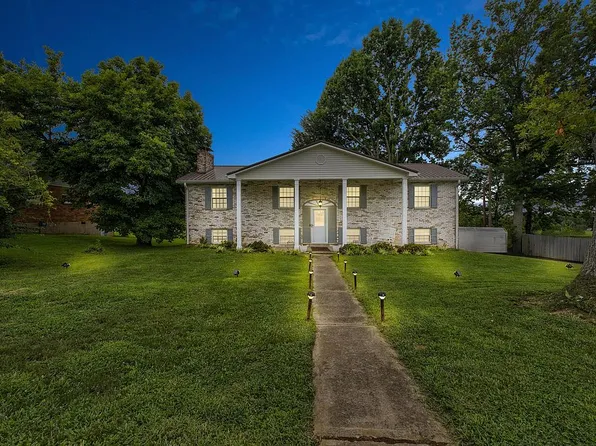 241 Blueberry Ln, Mount Sterling, KY 40353