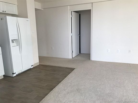 5th image of 801 South St APT 2921