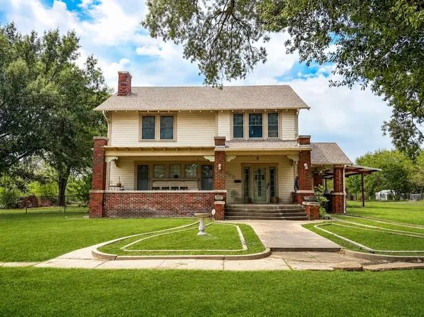 400 S McKinney St, Mexia, TX 76667
