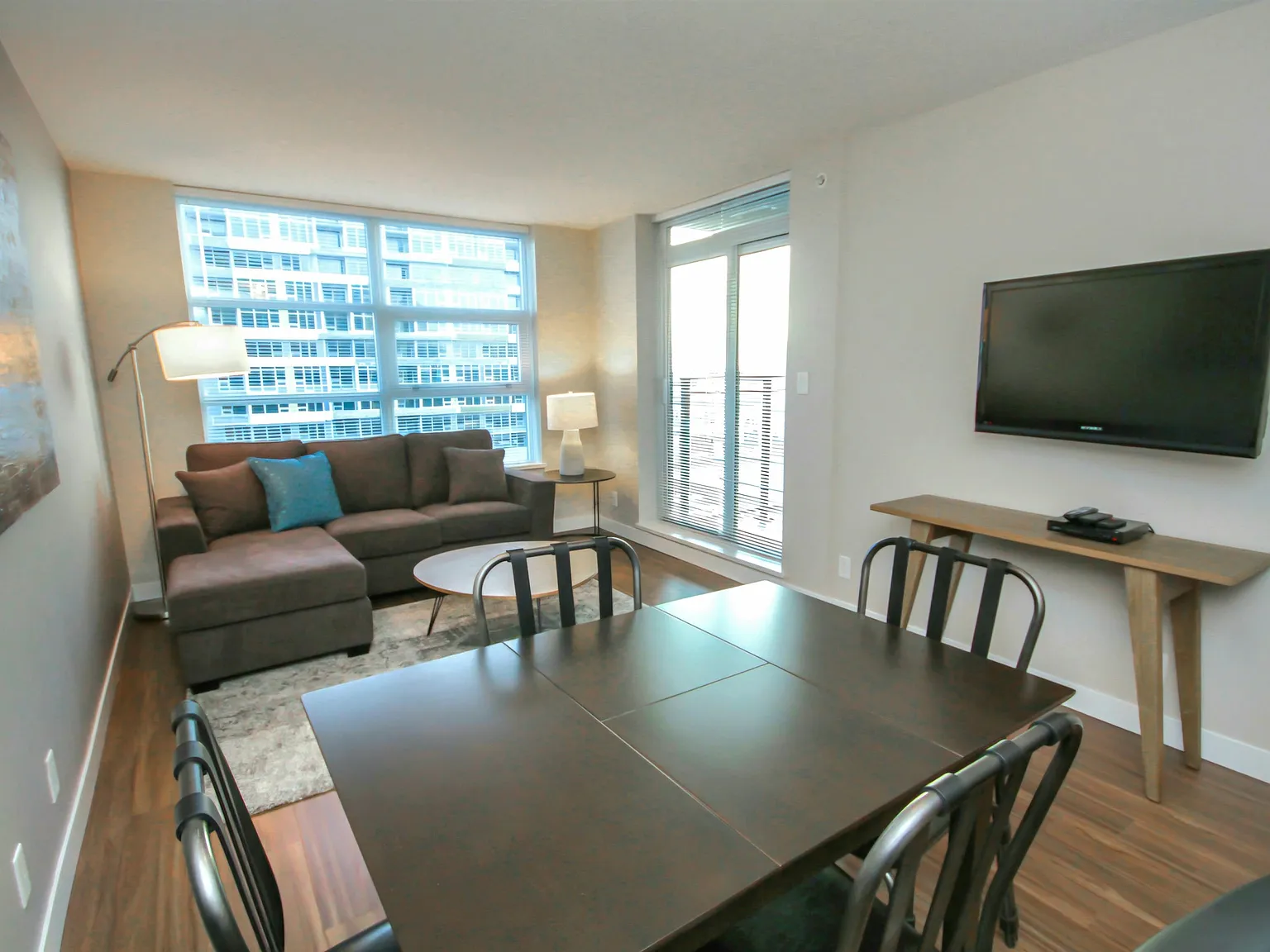1 bed, 740 sqft, $2,650 — Photo 3