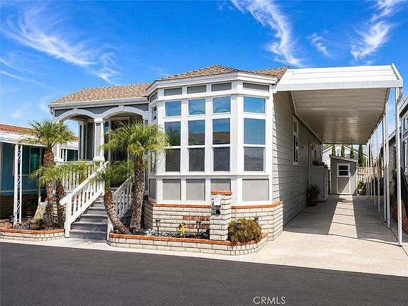 3rd image of 237 Albatross Ln